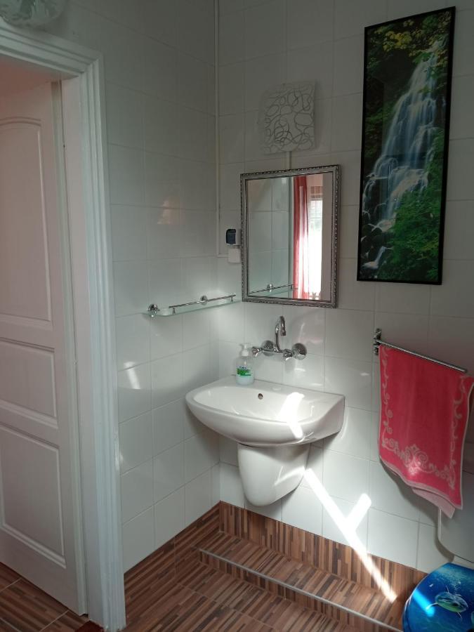 Holiday Apartmanhaz Залакарос Екстериор снимка