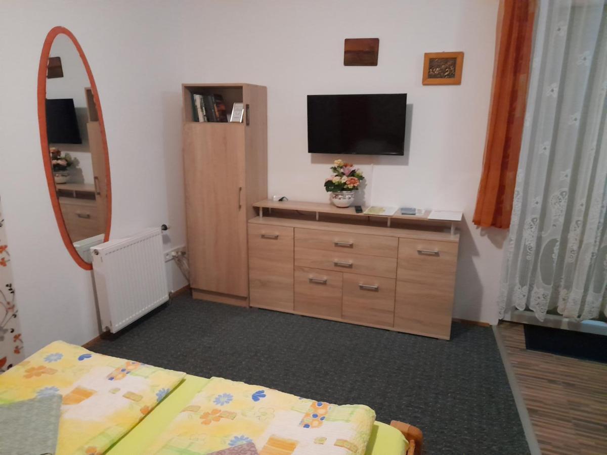 Holiday Apartmanhaz Залакарос Екстериор снимка