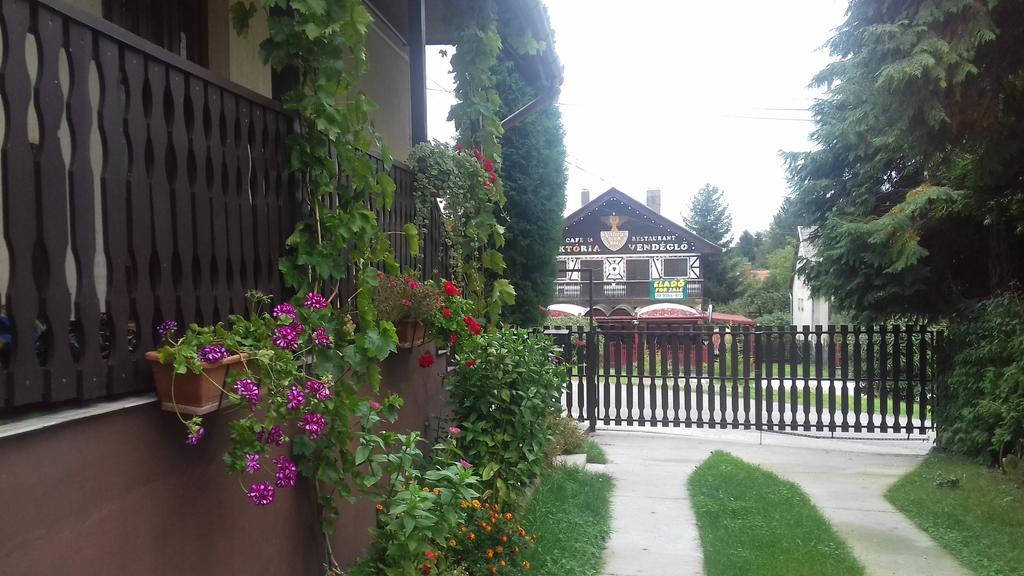 Holiday Apartmanhaz Залакарос Екстериор снимка